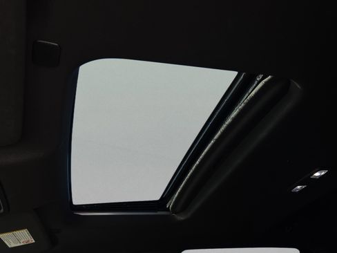 Used 2022 Chevrolet Silverado 3500 High Country image 18