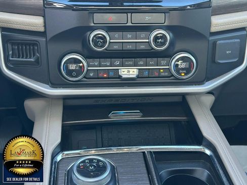 Used 2023 Ford Expedition Limited AWD/4WD image 25