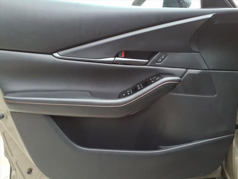 Certified 2025 MAZDA CX-30 Carbon image 10