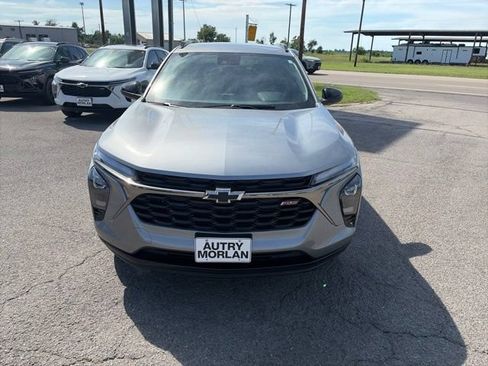 New 2026 Chevrolet Trax RS w/ Driver Confidence Package FWD image 9