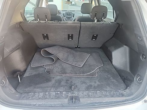 Used 2019 Chevrolet Equinox LS image 12