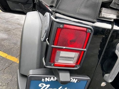 Used 2016 Jeep Wrangler Unlimited Sport image 25