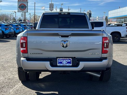 Used 2024 RAM 3500 Laramie AWD/4WD image 6