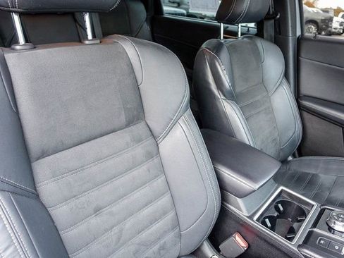 Used 2022 Mitsubishi Outlander SE image 12