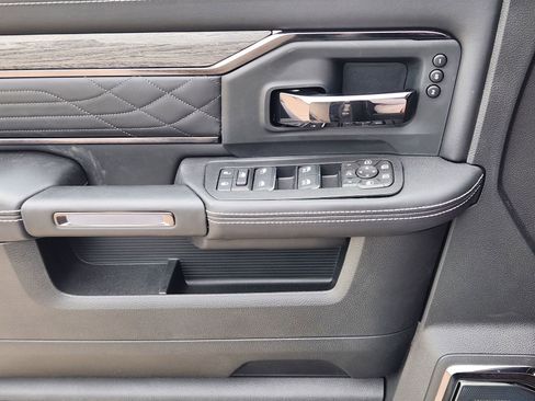 New 2026 RAM 2500 Limited AWD/4WD image 21