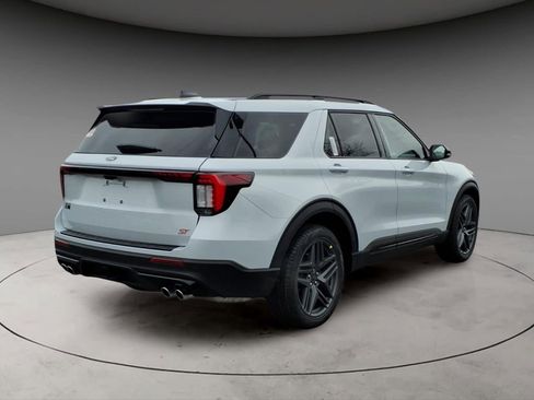 New 2026 Ford Explorer ST image 9