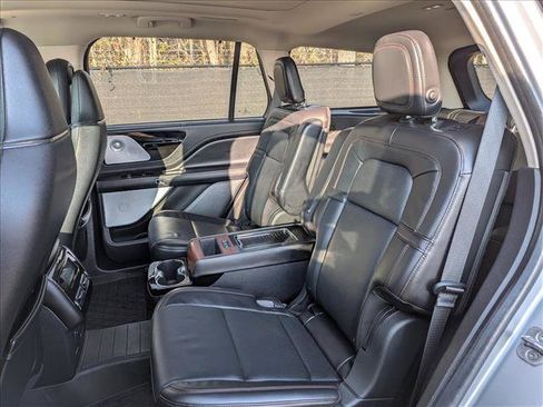 Used 2020 Lincoln Aviator Reserve w/ Equipment Group 201A image 28