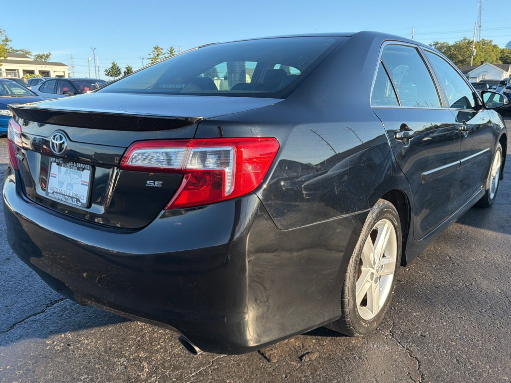 Used 2014 Toyota Camry SE FWD image 6