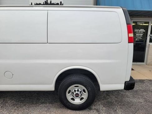Used 2009 GMC Savana 3500 RWD image 14