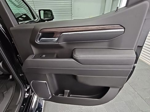 New 2026 GMC Sierra 1500 SLT w/ SLT Premium Plus Package image 37