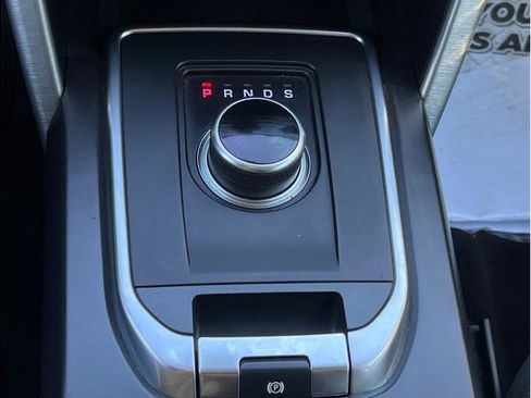 Used 2019 Land Rover Discovery Sport HSE image 15
