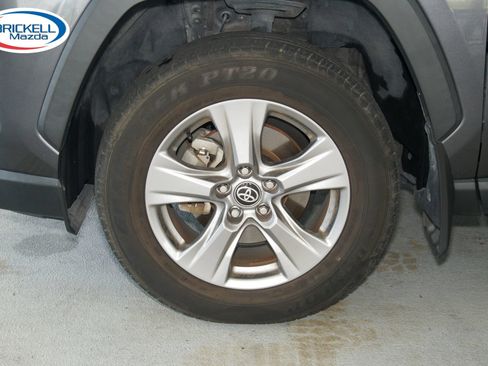 Used 2024 Toyota RAV4 XLE w/ Convenience Package FWD image 40