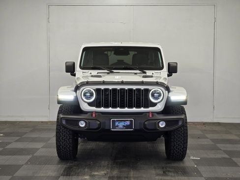 Used 2025 Jeep Wrangler Unlimited Rubicon w/ Safety Group AWD/4WD image 3