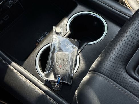 Used 2023 GMC Yukon AT4 w/ AT4 Premium Plus Package image 37