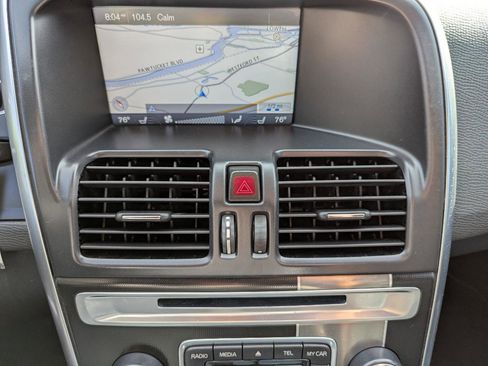 Used 2014 Volvo XC60 T6 R-Design AWD/4WD image 22