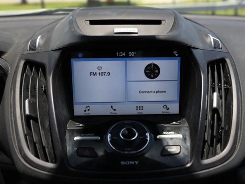 Used 2017 Ford Escape Titanium AWD/4WD image 27