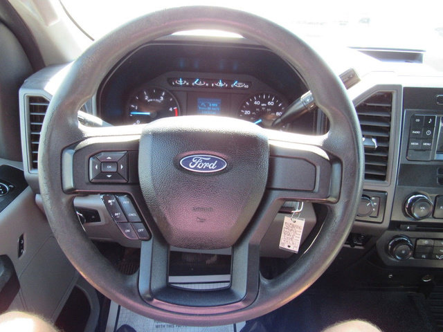 Used 2017 Ford F550 4x4 Regular Cab Super Duty image 27