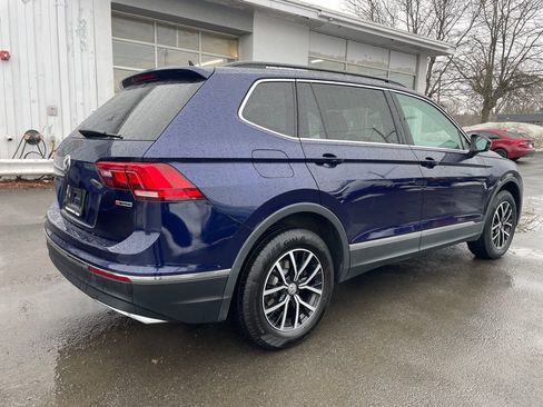 Used 2021 Volkswagen Tiguan SE w/ Panoramic Sunroof Package image 10