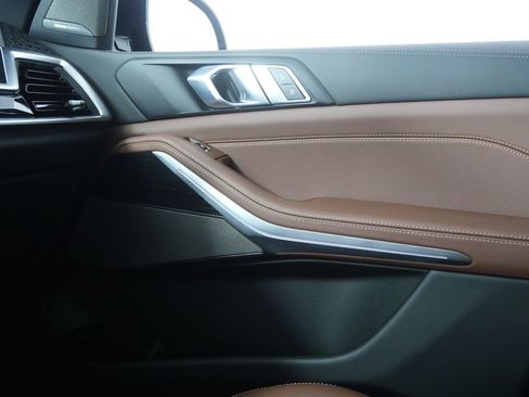 Certified 2026 BMW X5 M60i AWD/4WD image 27