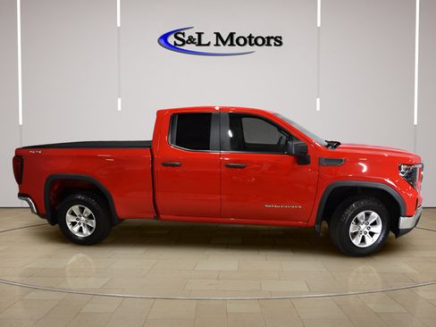 Used 2023 GMC Sierra 1500 Pro w/ Pro Value Package AWD/4WD image 8