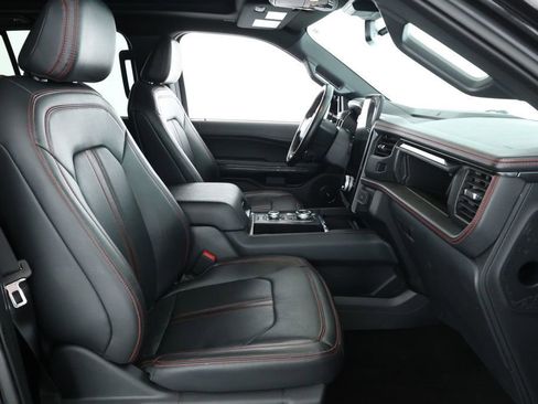 Used 2023 Ford Expedition Limited image 24