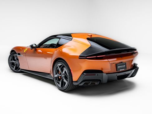 Used 2025 Ferrari 12Cilindri RWD image 52