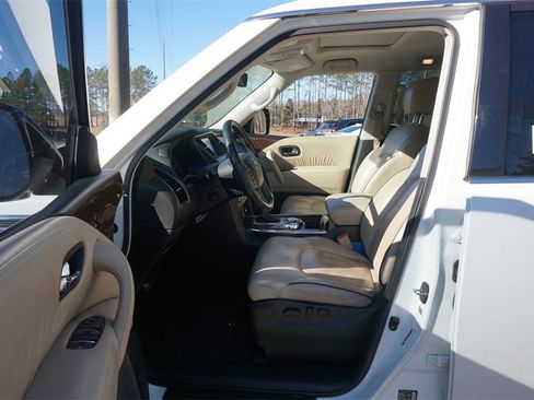 Used 2019 Nissan Armada Platinum image 2
