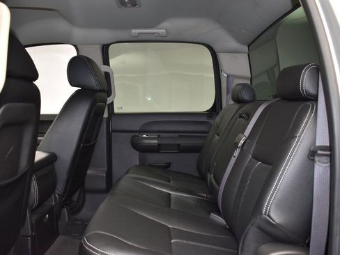 Used 2013 Chevrolet Silverado 2500 W/T AWD/4WD image 10