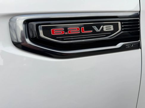 Used 2022 GMC Sierra 1500 AT4 w/ AT4 Preferred Package AWD/4WD image 17