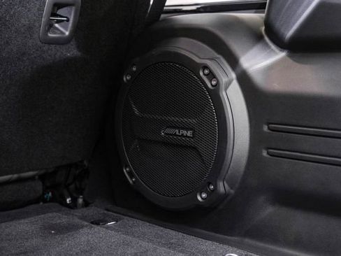 Used 2024 Jeep Wrangler Unlimited Rubicon w/ Technology Group image 81