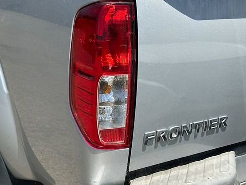 Used 2017 Nissan Frontier S RWD image 7