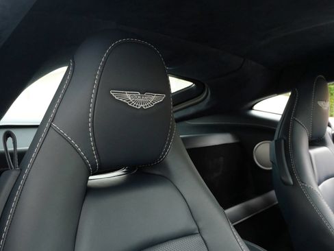 Used 2020 Aston Martin V8 Vantage Coupe RWD image 5