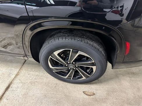 Certified 2025 Buick Enclave Sport Touring w/ Super Cruise Package AWD/4WD image 9