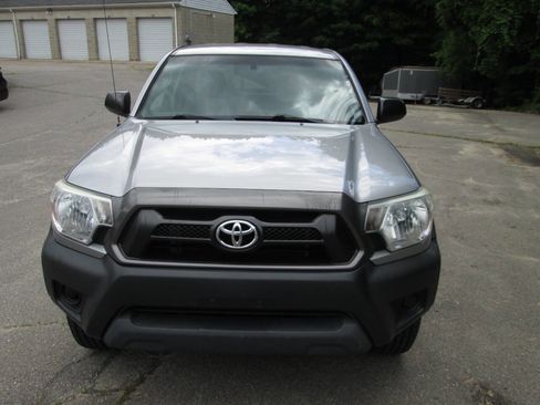 Used 2014 Toyota Tacoma 4x4 Access Cab w/ Convenience Package image 6