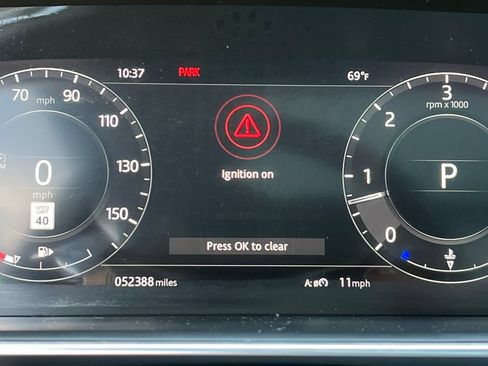Used 2018 Land Rover Range Rover Sport HSE AWD/4WD image 14