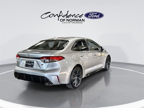 Used 2024 Toyota Corolla SE image 8