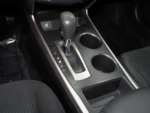 Used 2015 Nissan Altima 2.5 SV image 15