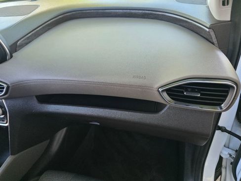 Used 2019 Hyundai Santa Fe SE FWD image 39