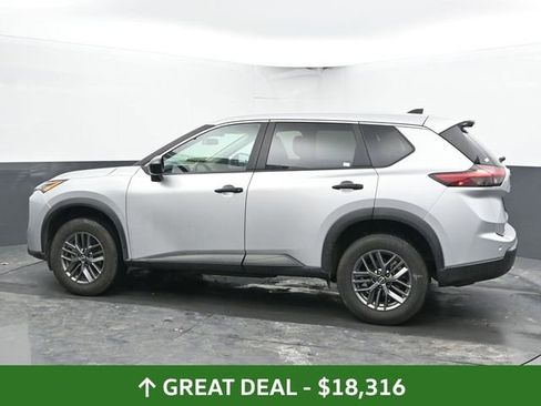 Used 2024 Nissan Rogue S image 8