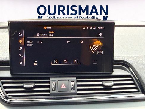 Used 2023 Audi Q5 e Premium Plus w/ Premium Plus Package AWD/4WD image 14