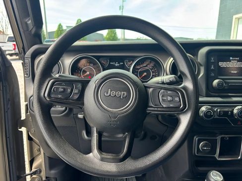 Used 2020 Jeep Gladiator Sport AWD/4WD image 20