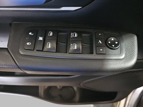 Used 2020 RAM 1500 Big Horn AWD/4WD image 32