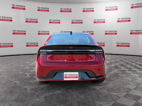 New 2026 Toyota Prius Plug-In Hybrid FWD image 4