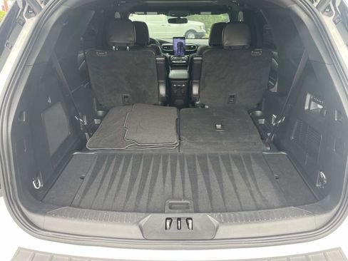 Used 2024 Ford Explorer ST w/ Equipment Group 401A AWD/4WD image 8