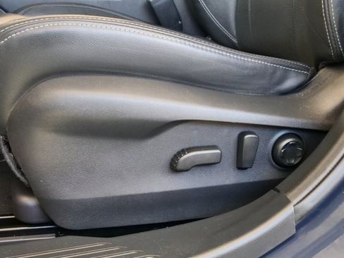 Used 2023 Subaru Outback Touring XT w/ Popular Package #2 image 11