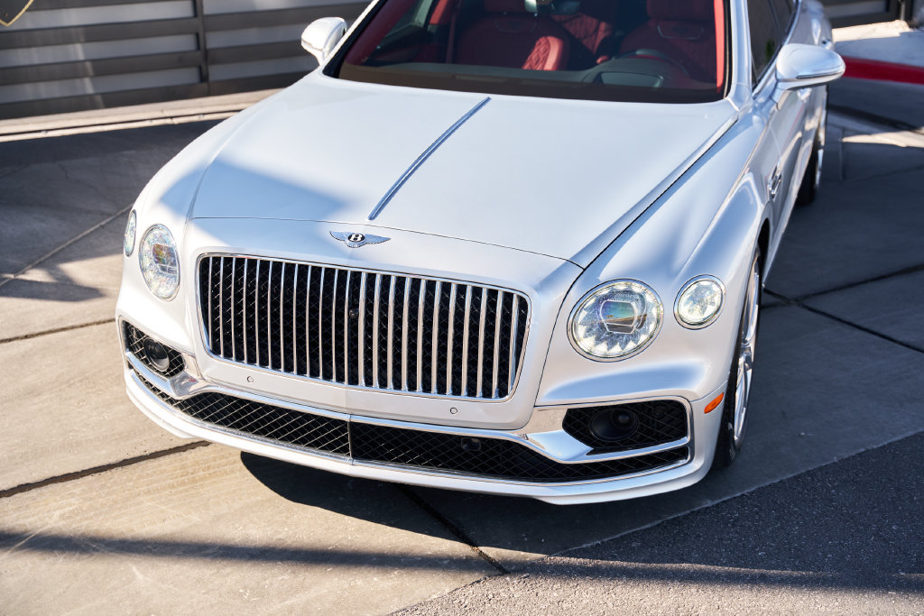 Used 2022 Bentley Flying Spur V8 AWD/4WD image 5