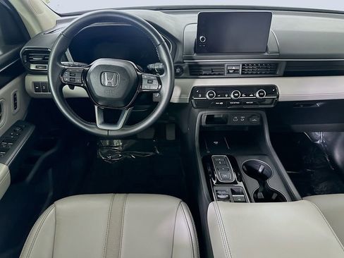 Used 2024 Honda Pilot EX-L image 18