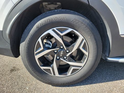 Used 2023 Kia Sportage LX image 27