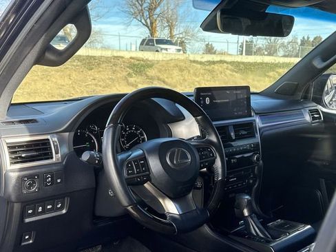Used 2023 Lexus GX 460 Premium image 20