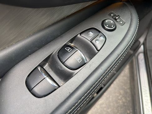 Used 2017 Nissan Murano SL w/ SL Technology Package FWD image 31